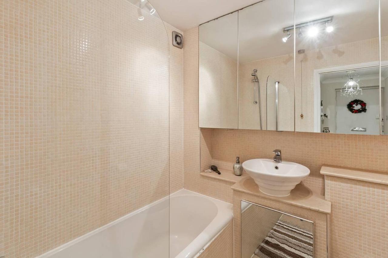 Beautiful And Cosy 2 Bedroom Flat Londra Dış mekan fotoğraf