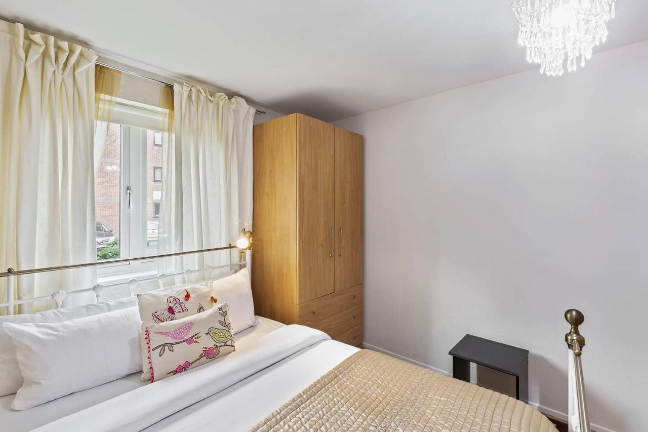 Beautiful And Cosy 2 Bedroom Flat Londra Dış mekan fotoğraf