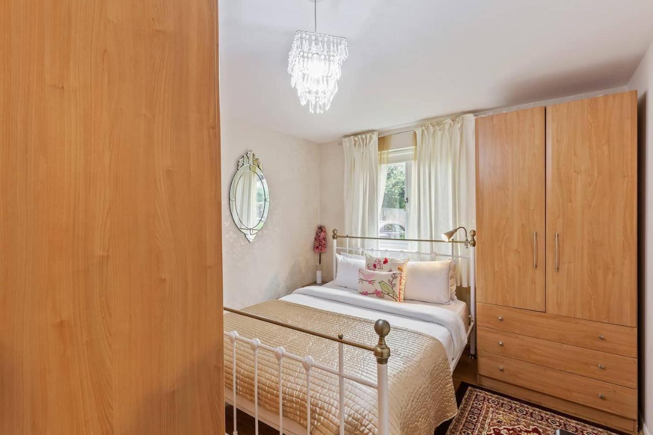 Beautiful And Cosy 2 Bedroom Flat Londra Dış mekan fotoğraf