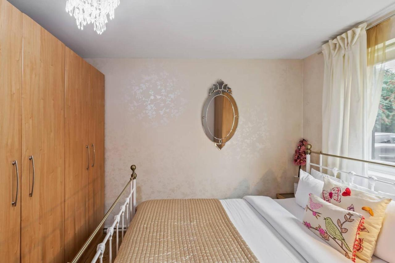 Beautiful And Cosy 2 Bedroom Flat Londra Dış mekan fotoğraf